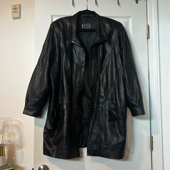 Black leather jacket from galerie birkemeyer in Marrakech, Morocco. - Picture 1 of 6